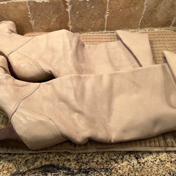 Zodiac Boots - Picture 10 of 14